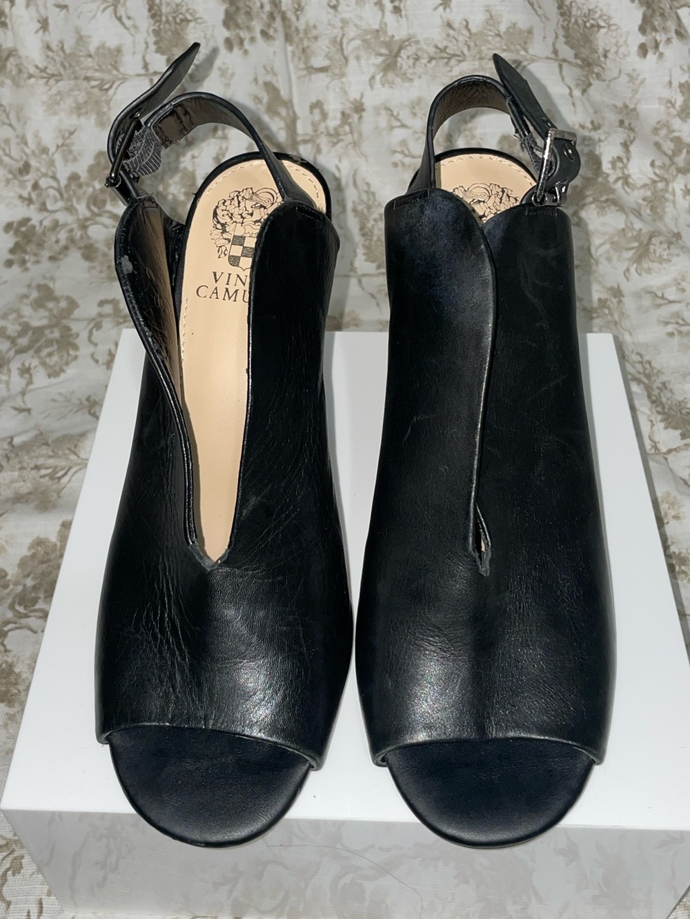 Vince Camuto Black Leather Peep-Toe Slingback heels